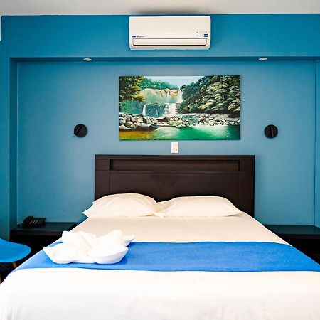 Hotel Luckys San Isidro De El General Luaran gambar