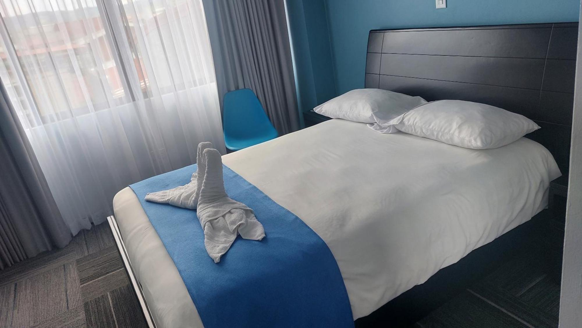 Hotel Luckys San Isidro De El General Luaran gambar