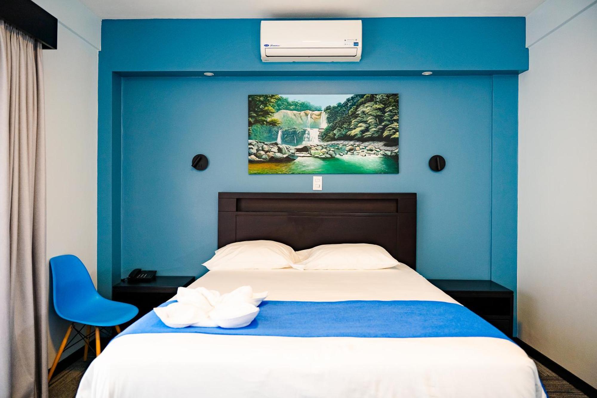 Hotel Luckys San Isidro De El General Luaran gambar